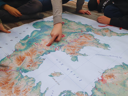 detailed map of Britain and Ireland for geography lessons
