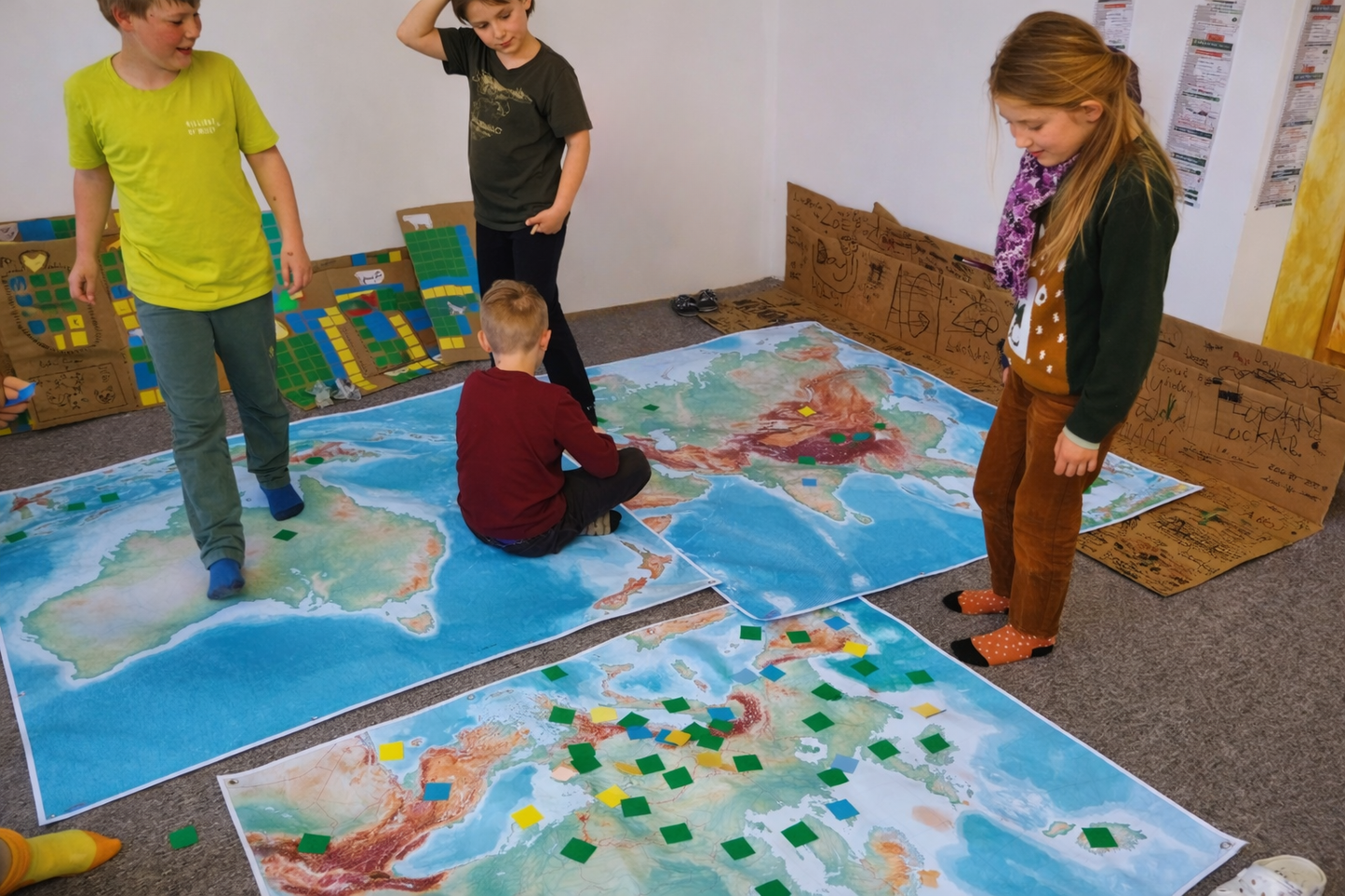 Mapuito Asia map for hands-on geography learning