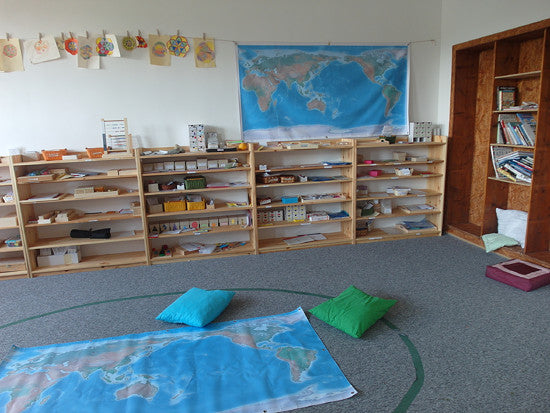 Montessori world map supporting active learning