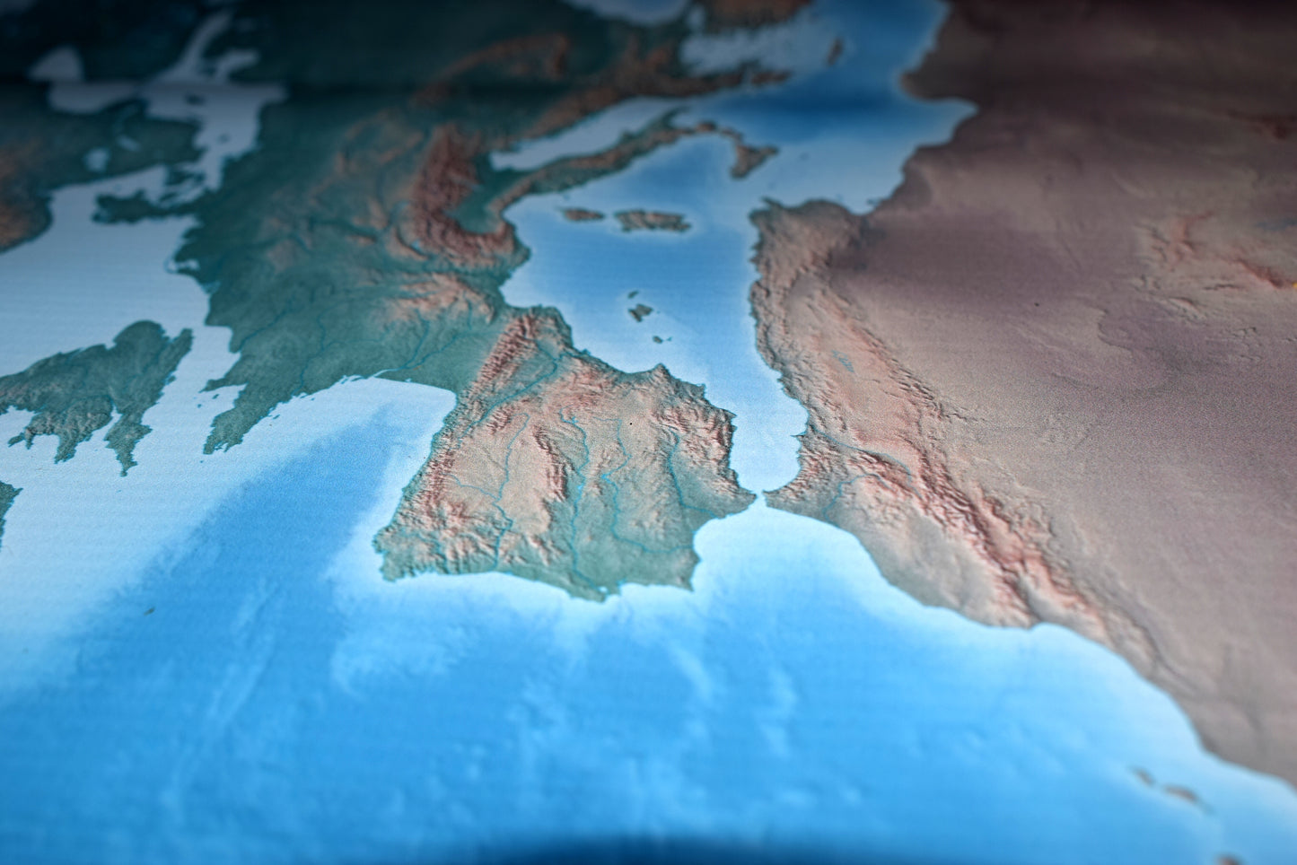 interactive learning with Montessori world map